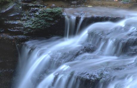 runnung water - Walter J. Pilsak -  auf  - Array - 